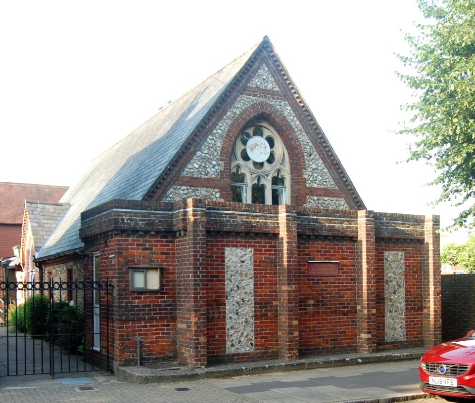St Peter's Hall (former Wesleyan Chapel), St Peter's Road, Petersfield (July 2019) (6)