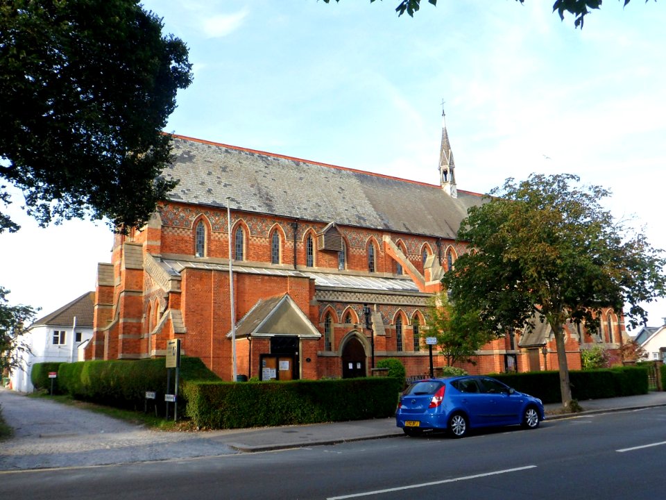St Philip's Church, New Church Road, Hove (NHLE Code 1187579) (August 2013) (2)