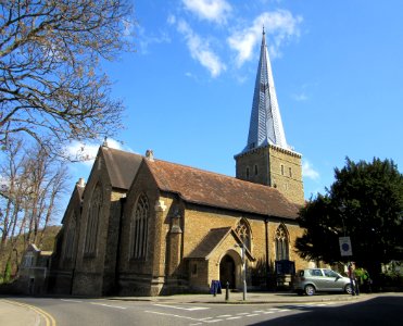 St Peter and St Paul's Church, Church Street, Godalming (April 2015) (7)