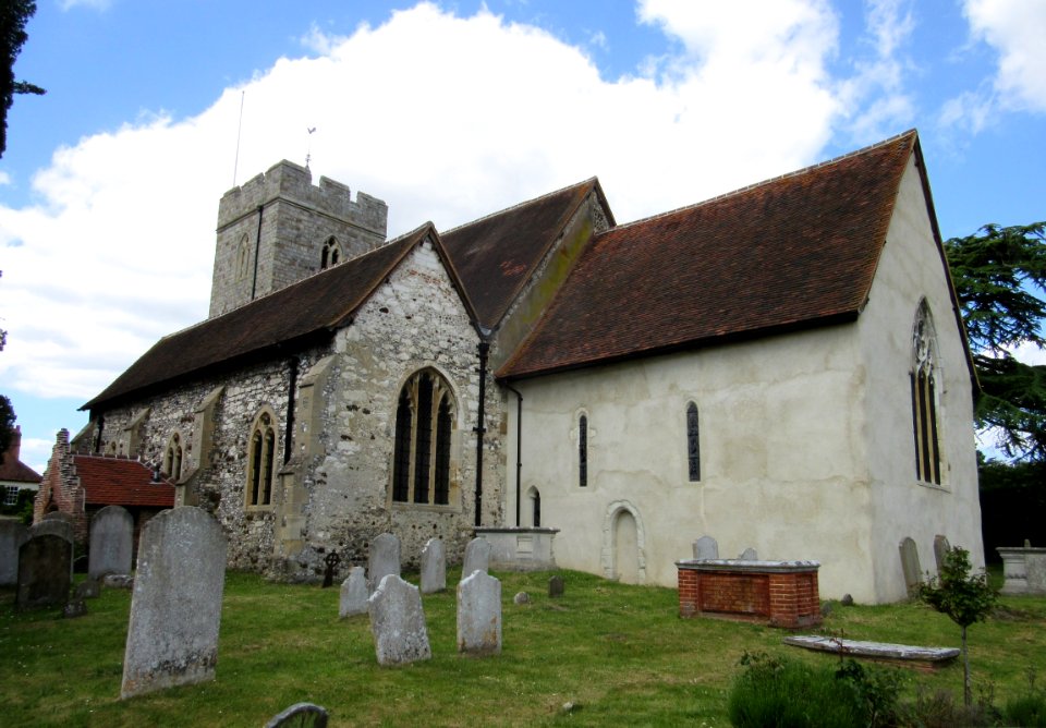 St Peter's Church, High Street, Old Woking (June 2015) (4)