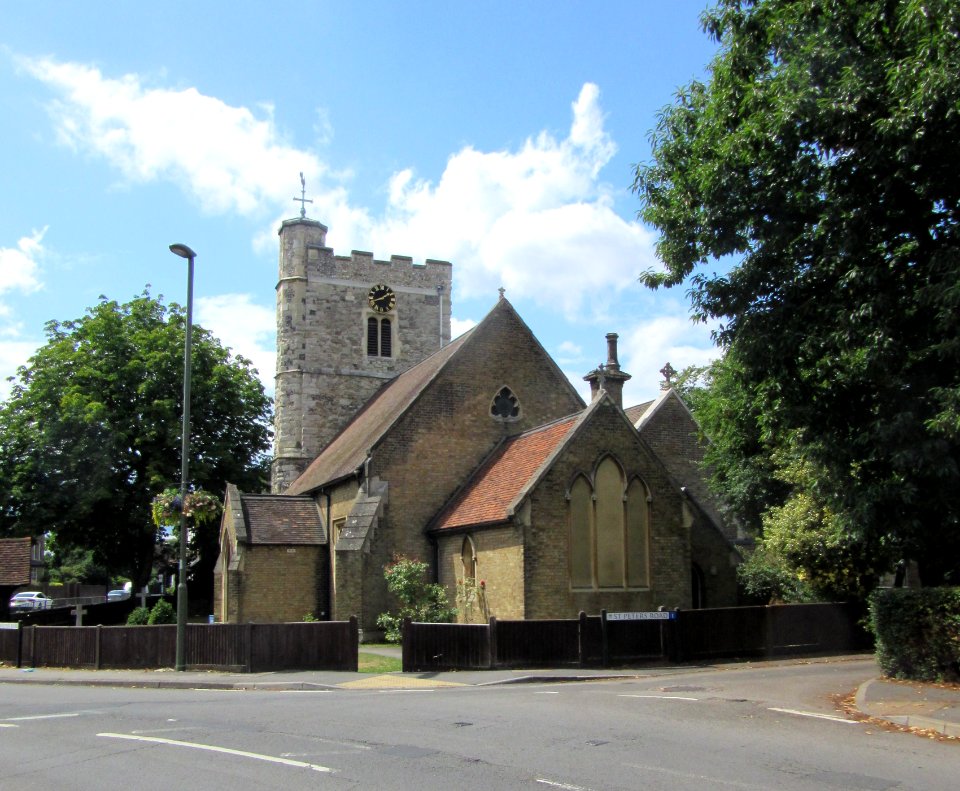 St Peter's Church, Walton Road, West Molesey (NHLE Code 1377505) (July 2015) (1)