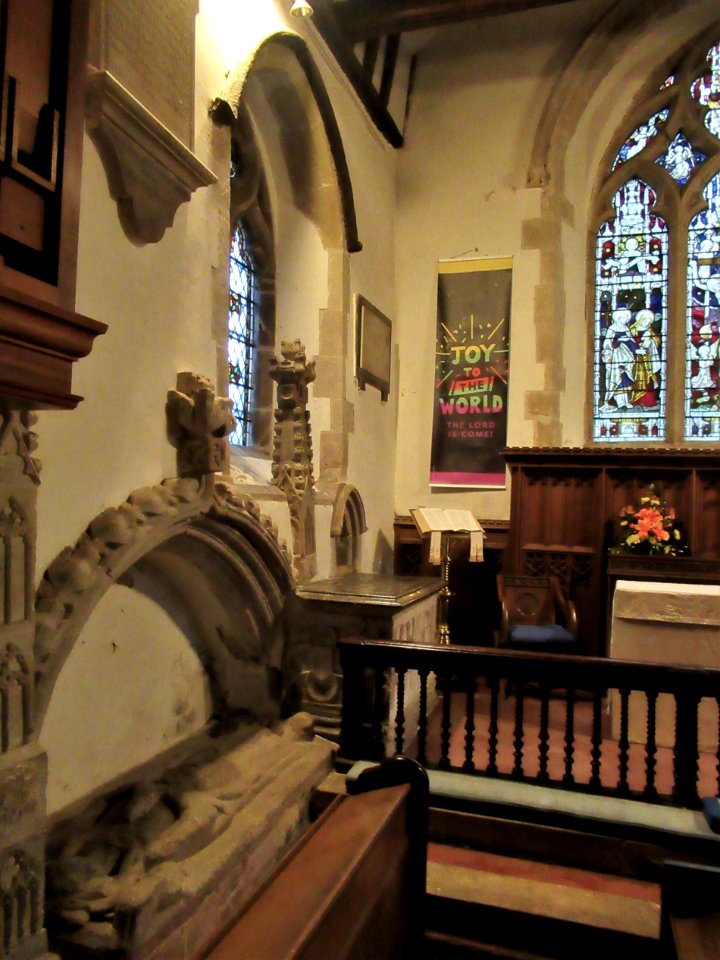 St Peter, Ardingly, chancel 02