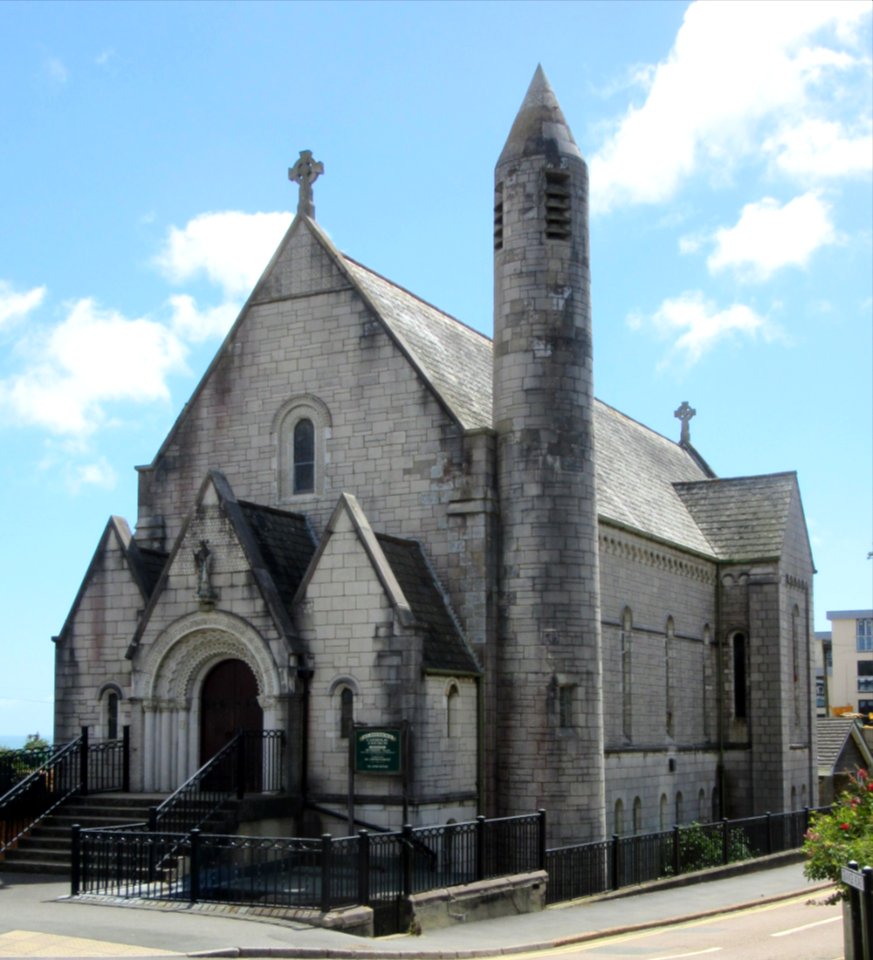 St Patrick's RC Church, Beachfield Road, Sandown (July 2016) (3)
