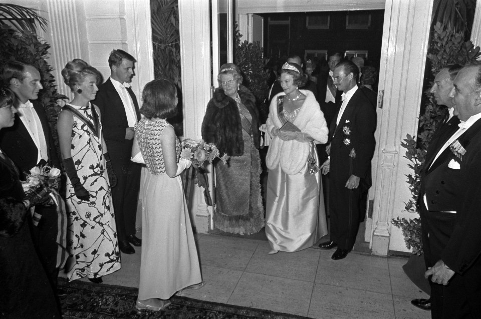 Staatsbezoek. Concertbezoek t.g.v. bezoek koninklijke gasten in Concertgebouw. H, Bestanddeelnr 920-7013