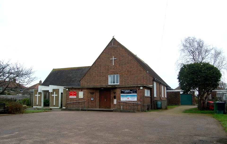 St Peter's Church, The Hydneye, Hampden Park, Eastbourne (February 2019) (2)