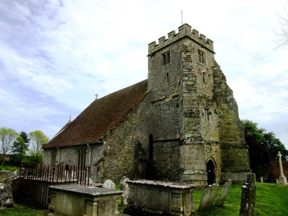 St George's Church, Main Road, Arreton (May 2016) (5)