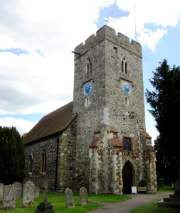 St Peter's Church, High Street, Old Woking (June 2015) (2)