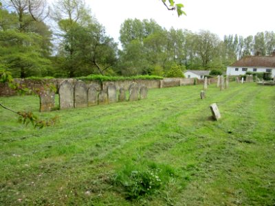 St George's Church, Main Road, Arreton (May 2016) (Churchyard) (5)