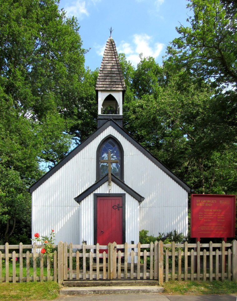 St George's Church, West End, Esher (June 2015) (7)