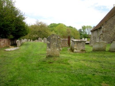 St George's Church, Main Road, Arreton (May 2016) (Churchyard) (2)