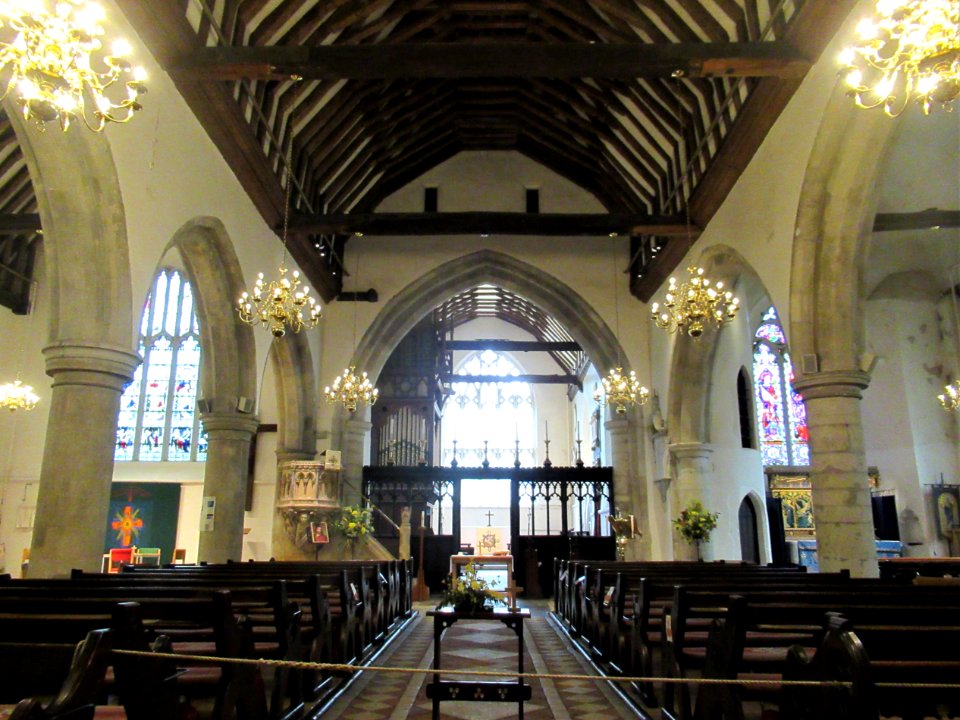 St George, Wrotham, nave