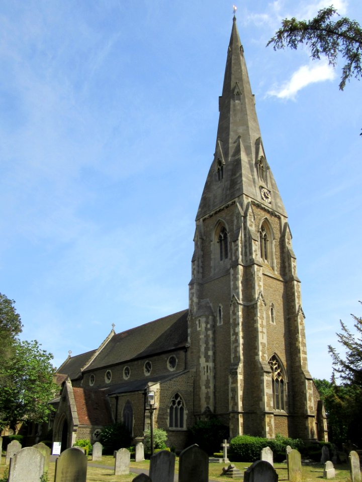 St James's Church, Church Street, Weybridge (NHLE Code 1188363) (June 2015) (1)