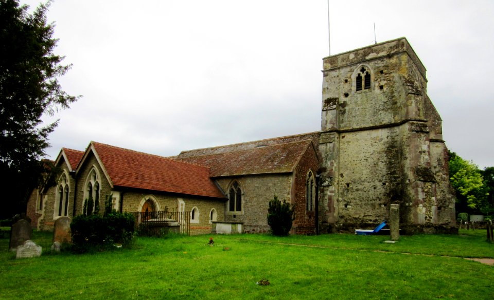 St Mary the Virgin's Church, Frensham Street, Frensham (June 2015) (5)