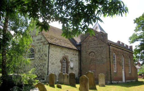 St George's Church, Esher Park Avenue, Esher (NHLE Code 1030218) (June 2015) (14)