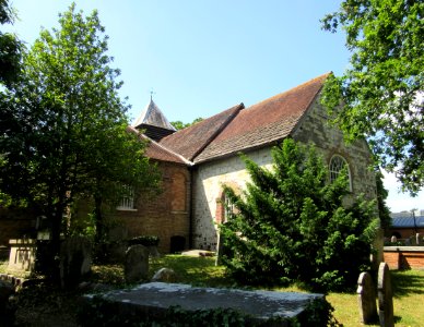 St George's Church, Esher Park Avenue, Esher (NHLE Code 1030218) (June 2015) (3)