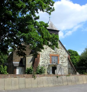 St George's Church, Esher Park Avenue, Esher (NHLE Code 1030218) (June 2015) (9)
