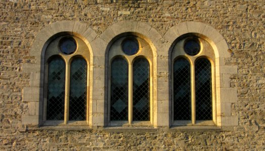 St James's Church, Church Path, East Cowes (May 2016) (Transept Windows)