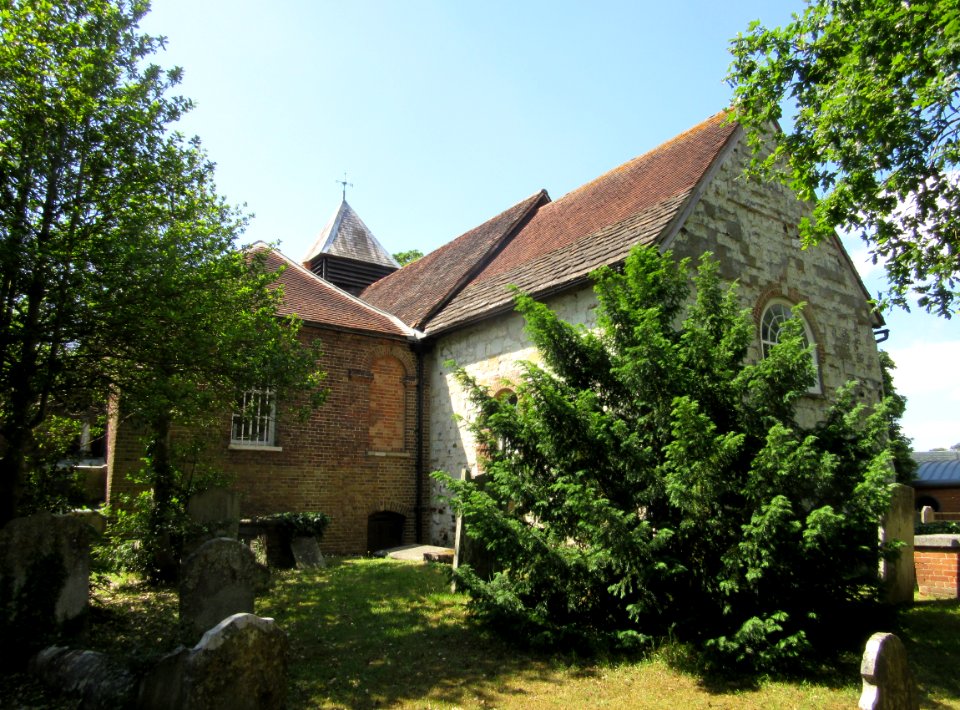 St George's Church, Esher Park Avenue, Esher (NHLE Code 1030218) (June 2015) (4)