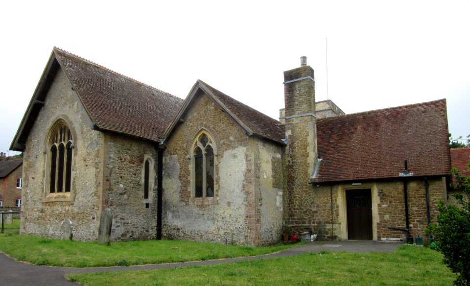 St Mary the Virgin's Church, Frensham Street, Frensham (June 2015) (8)
