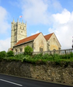 St Mary the Virgin's Church, High Street, Carisbrooke (May 2016) (2)