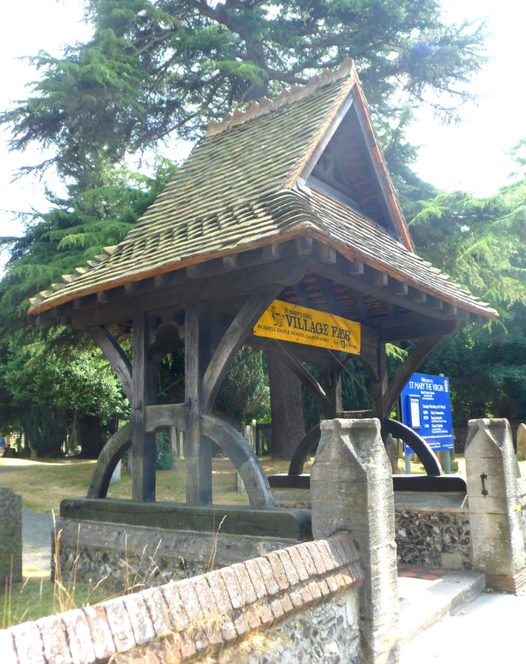 St Mary the Virgin's Church, London Road, Ewell (July 2013) (Lychgate)