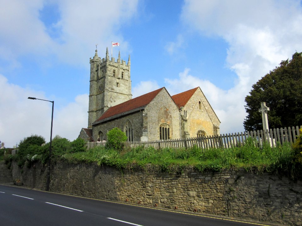 St Mary the Virgin's Church, High Street, Carisbrooke (May 2016) (4)