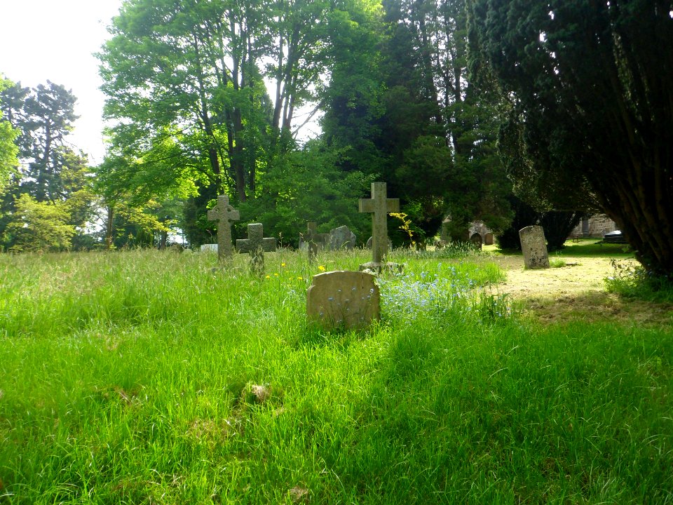 St Mary the Virgin's Church, Worplesdon Road, Worplesdon (May 2014) (Graveyard 1)