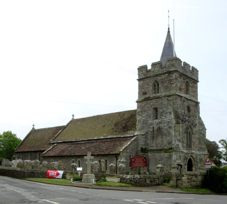 St Mary the Virgin's Church, Main Road, Brighstone (May 2016) (4)