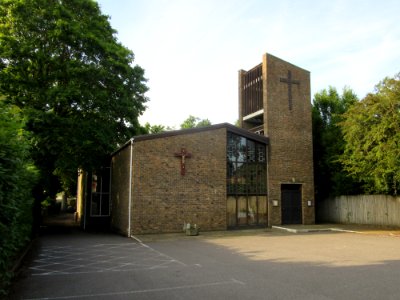 St Joseph's Church, Portsmouth Road, Milford (June 2015) (5)
