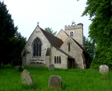 St Mary the Virgin's Church, Worplesdon Road, Worplesdon (May 2014) (2)