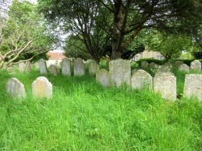 St Mary the Virgin's Church, High Street, Brading (May 2016) (Churchyard) (4)