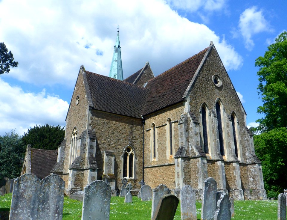 St Mary the Virgin's Church, The Street, Shalford (May 2014) (6)
