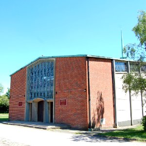 St Francis' Church, Riders Avenue, Leigh Park (May 2019) (8)