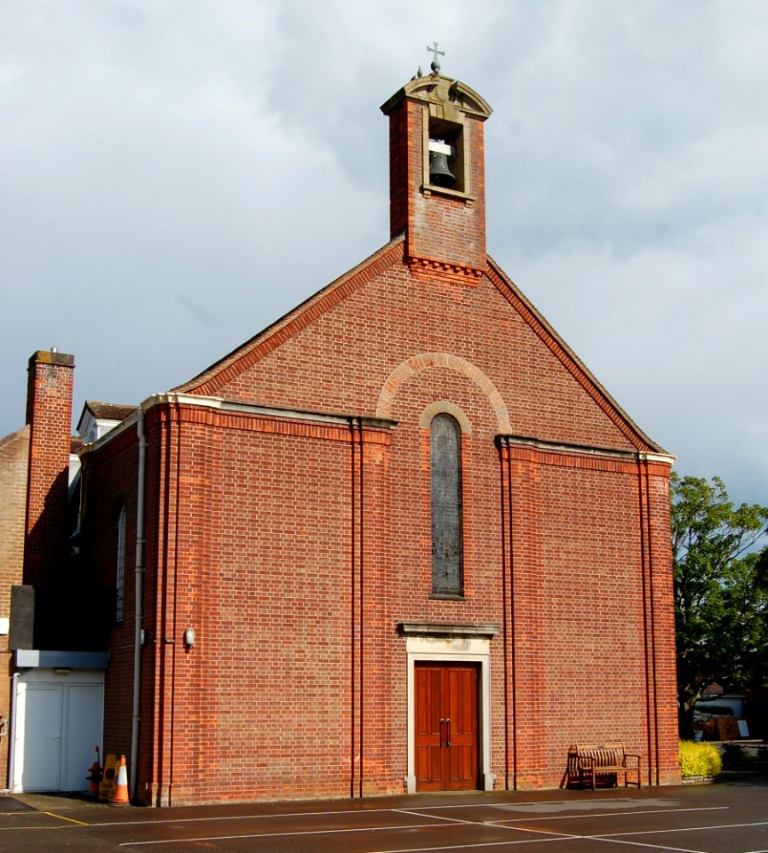 St Faith's Church, Victoria Square, Lee-on-the-Solent (NHLE Code 1257999) (May 2019) (4)