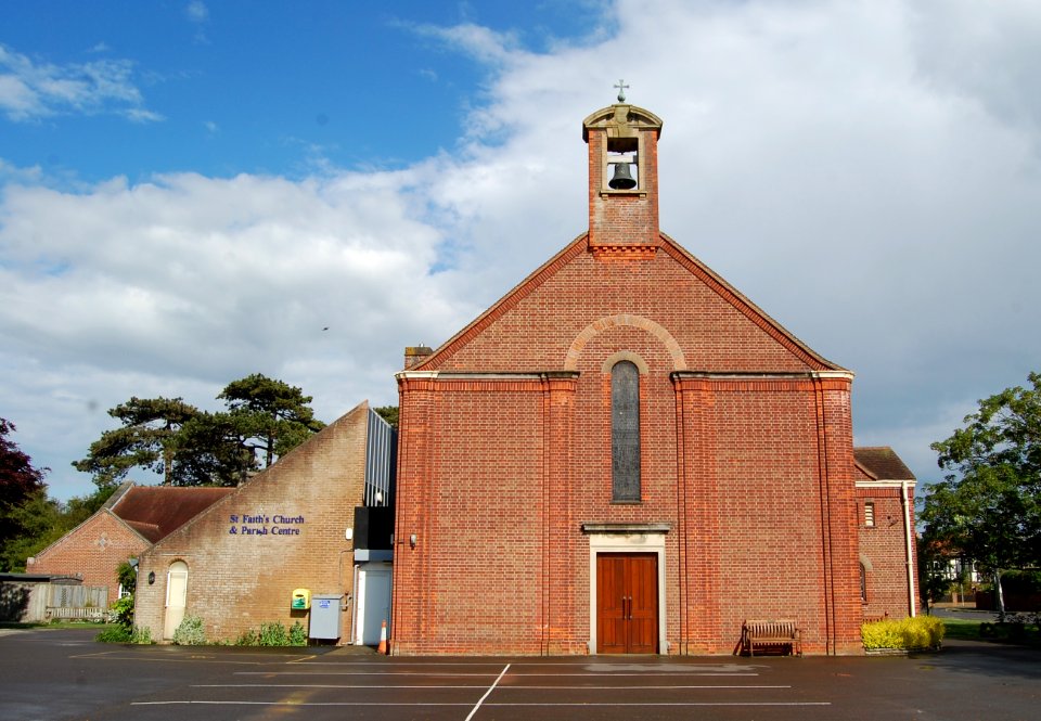St Faith's Church, Victoria Square, Lee-on-the-Solent (NHLE Code 1257999) (May 2019) (1)