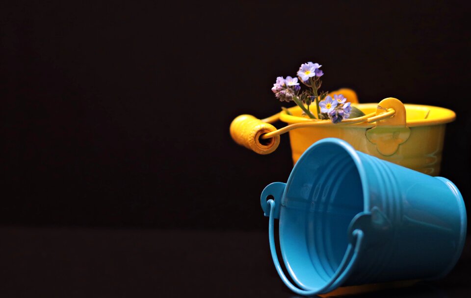Yellow blue yellow bucket