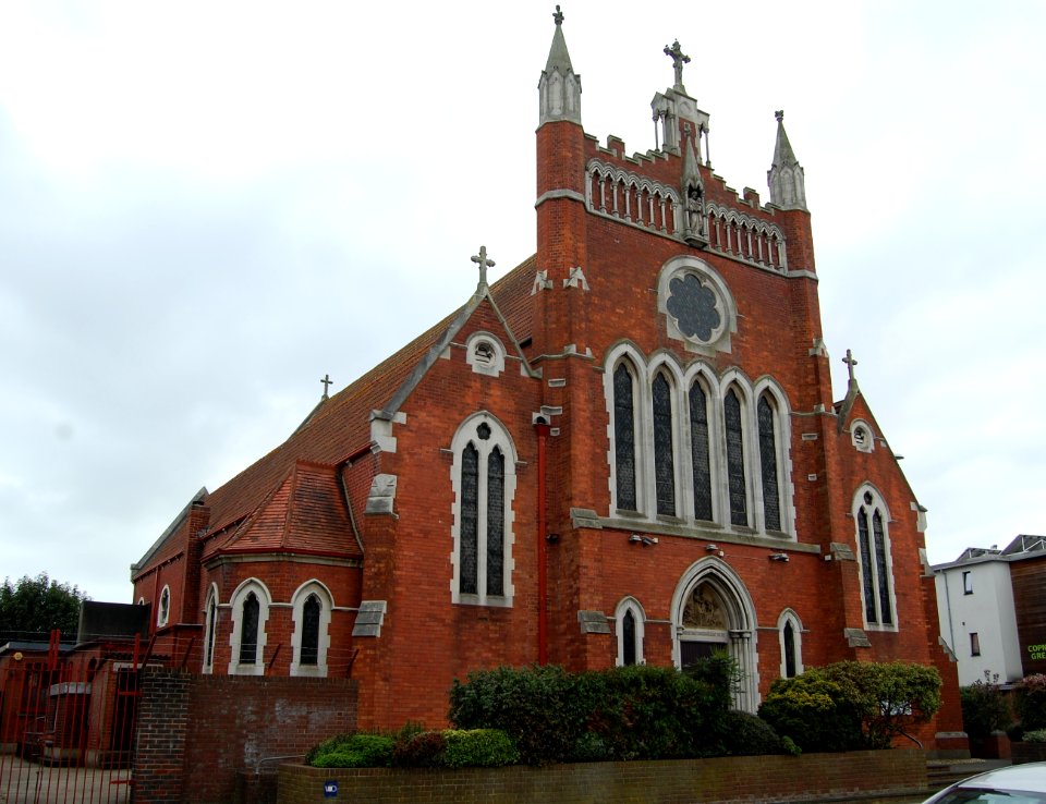 St Joseph's RC Church, Tangier Road, Copnor, Portsmouth (October 2017) (3)