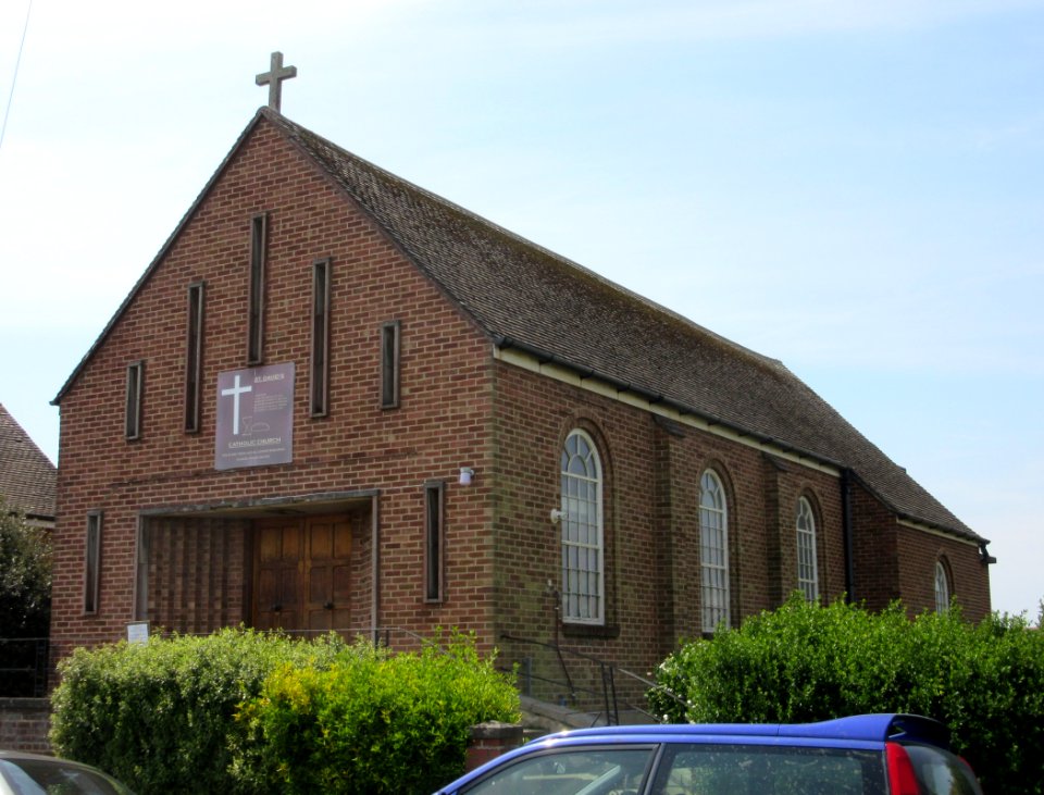 St David's RC Church, Connaught Road, East Cowes, Isle of Wight (May 2016) (8)