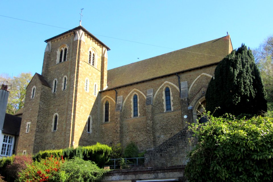 St Edmund King and Martyr's Church, Croft Road, Godalming (April 2015) (1)