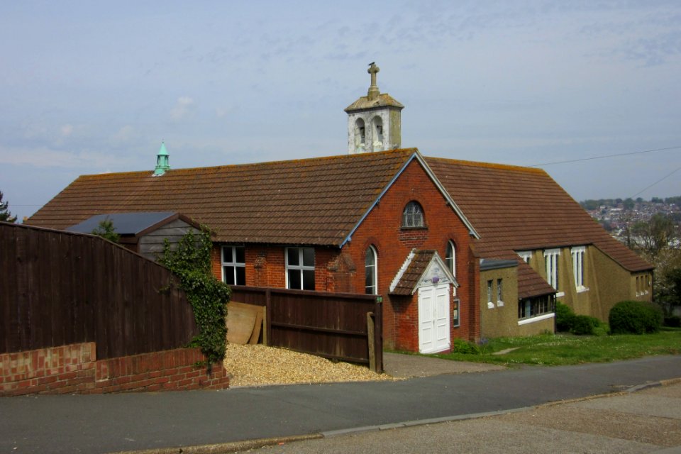 St Faith's Church, St Faith's Road, Cowes, Isle of Wight (May 2016) (1)