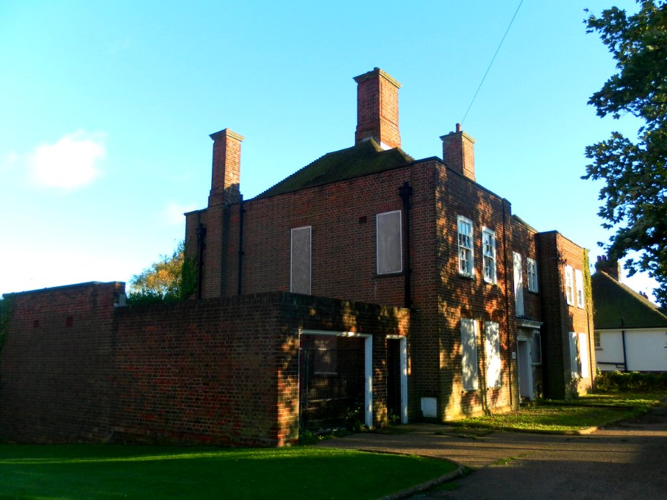 St Elisabeth's Church (Former Vicarage), Victoria Drive, Downside, Eastbourne (NHLE Code 1322201) (October 2012) (3)