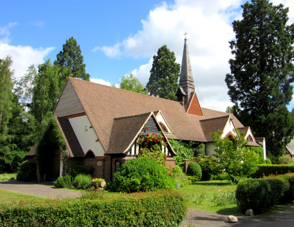 St Edward the Martyr Orthodox Church, Brookwood Cemetery, Brookwood (June 2015) (5)