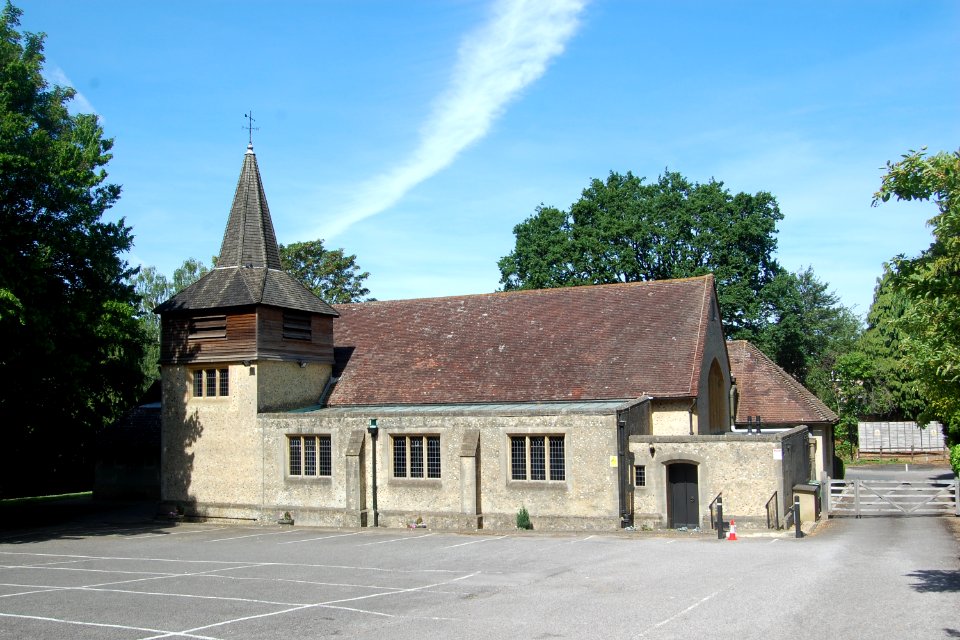 St Edward the Confessor's RC Church, Winchester Road, Chandler's Ford (June 2019) (5)