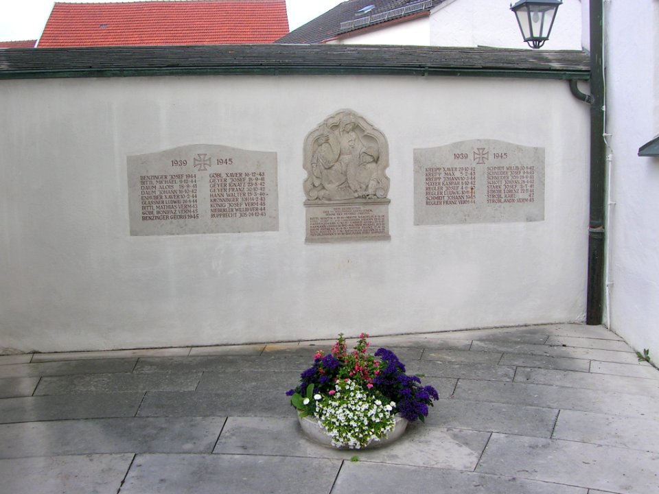 St Brigida Preith -Gefallenendenkmal 2018-08