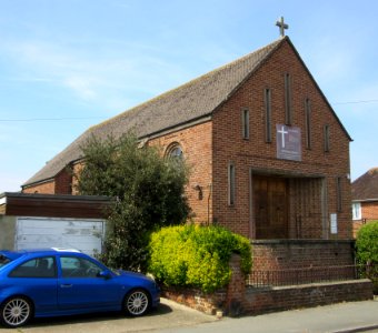 St David's RC Church, Connaught Road, East Cowes, Isle of Wight (May 2016) (1)
