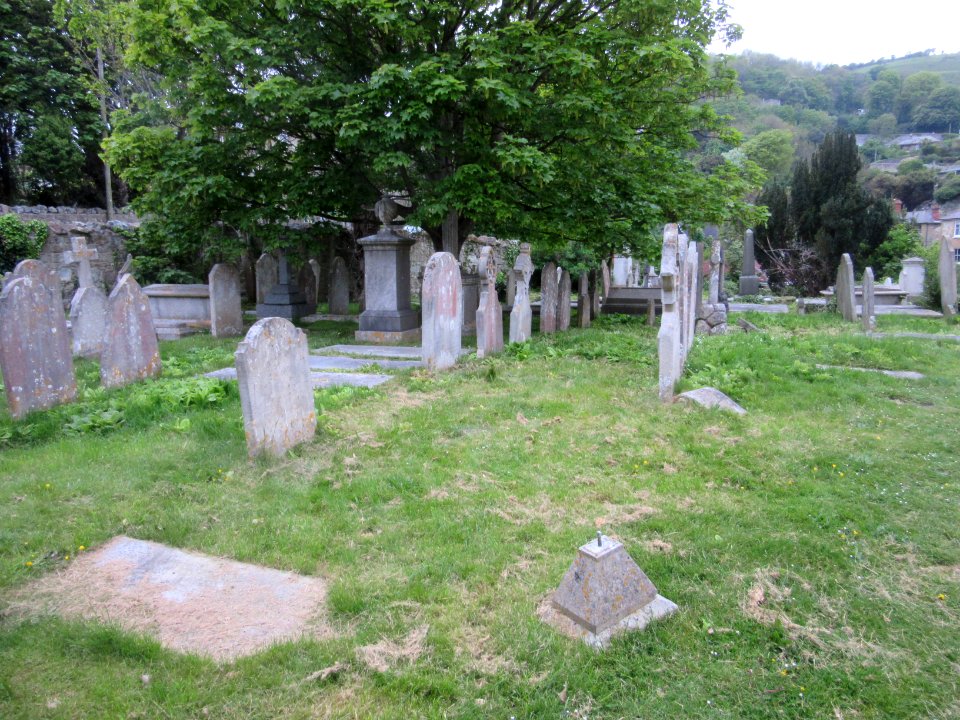 St Catherine's Church, Church Street, Ventnor (May 2016) (Churchyard)
