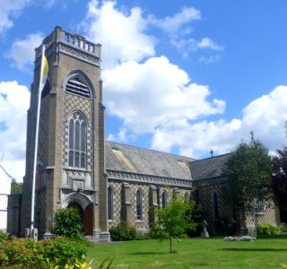 St Colman's RC Church, Havant Road, Cosham (August 2017) (1)