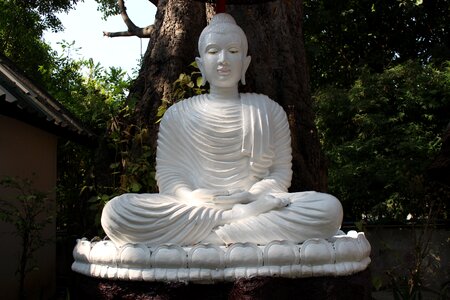 Religion asia statue