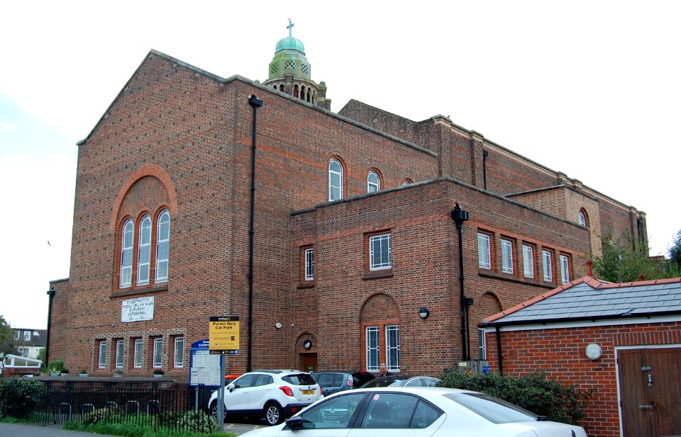 St Cuthbert's Church, Hayling Avenue, Copnor, Portsmouth (October 2017) (1)