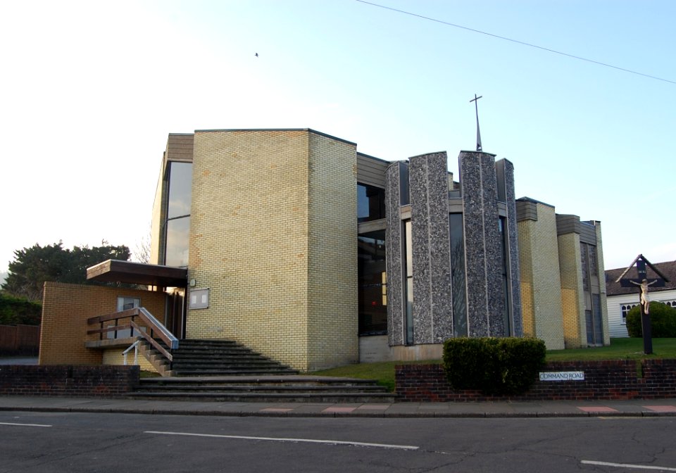 St Gregory's Church, Victoria Drive, Downside, Eastbourne (February 2019) (8)
